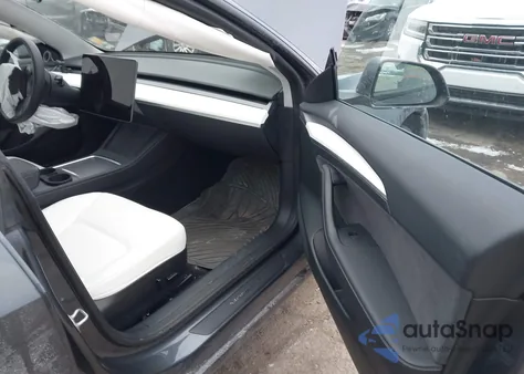 2023 Tesla Model 3 Rear-Wheel Drive z USA, uszkodzony, nr VIN 5YJ3E1EA5PF659807